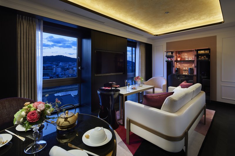 Fauchon Suite King Heritage View - Livingroom Heritage View