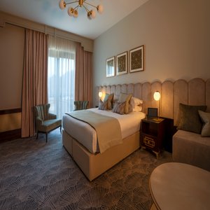 Hotel Junior Suite - Bedroom