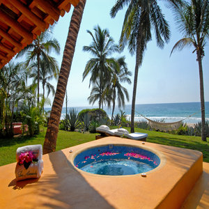 Jacuzzi Of Sol Playa Beach Front Suite