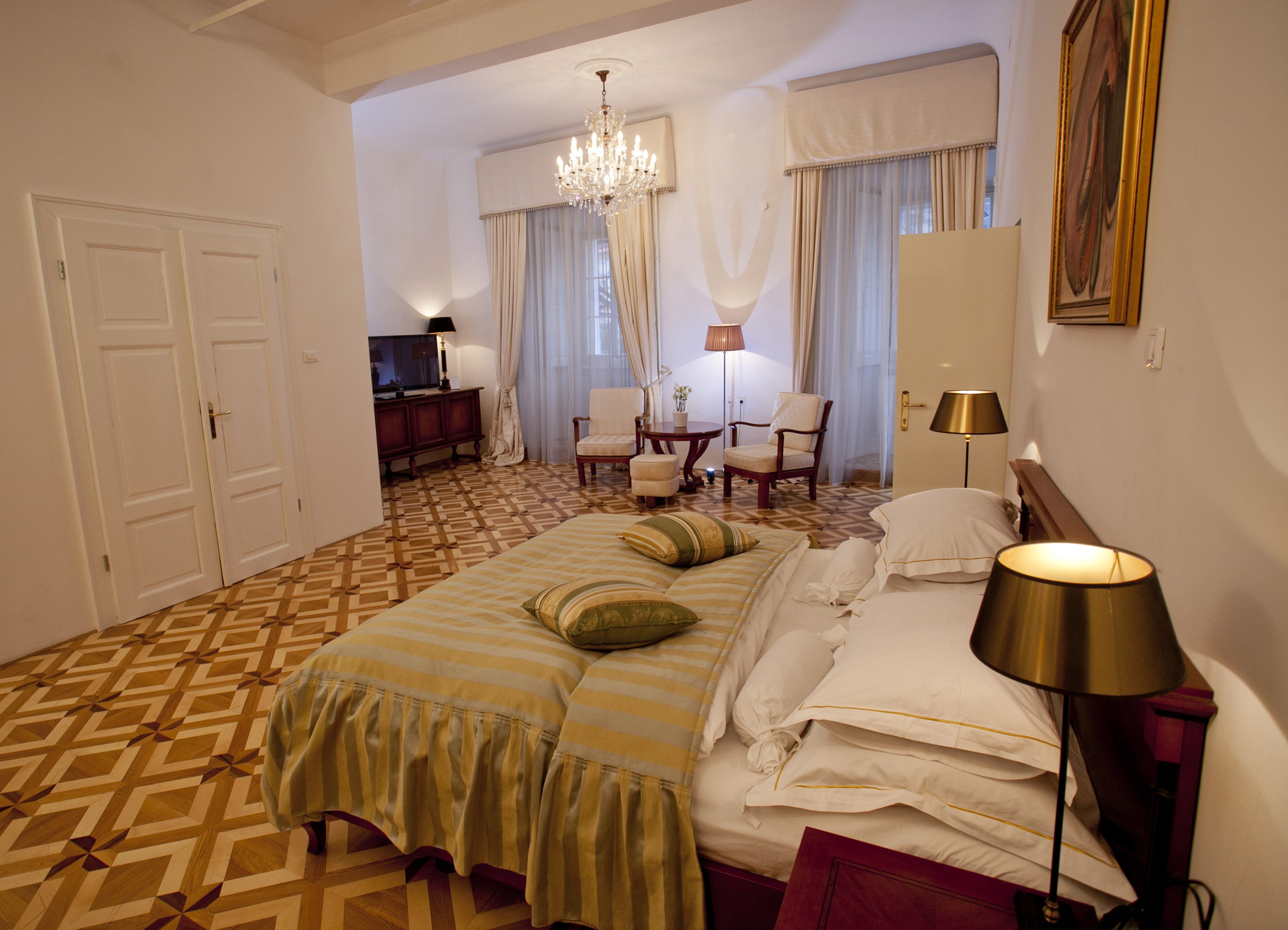Room 200