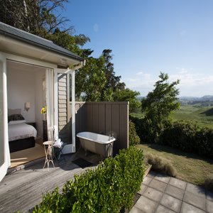 The Cottage Outdoor Bath
