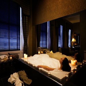 Jacuzzi Suite