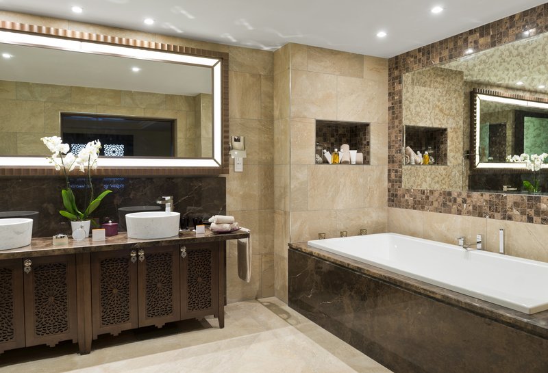 Bathroom Royal Suite