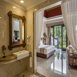 Deluxe Terrace Villa Bathroom