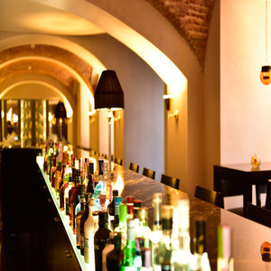 RIB Beef & Wine - Bar area 