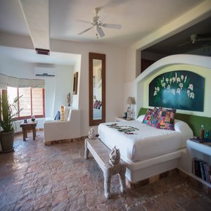Villa El Ensueño – Romance Beachfront Suite