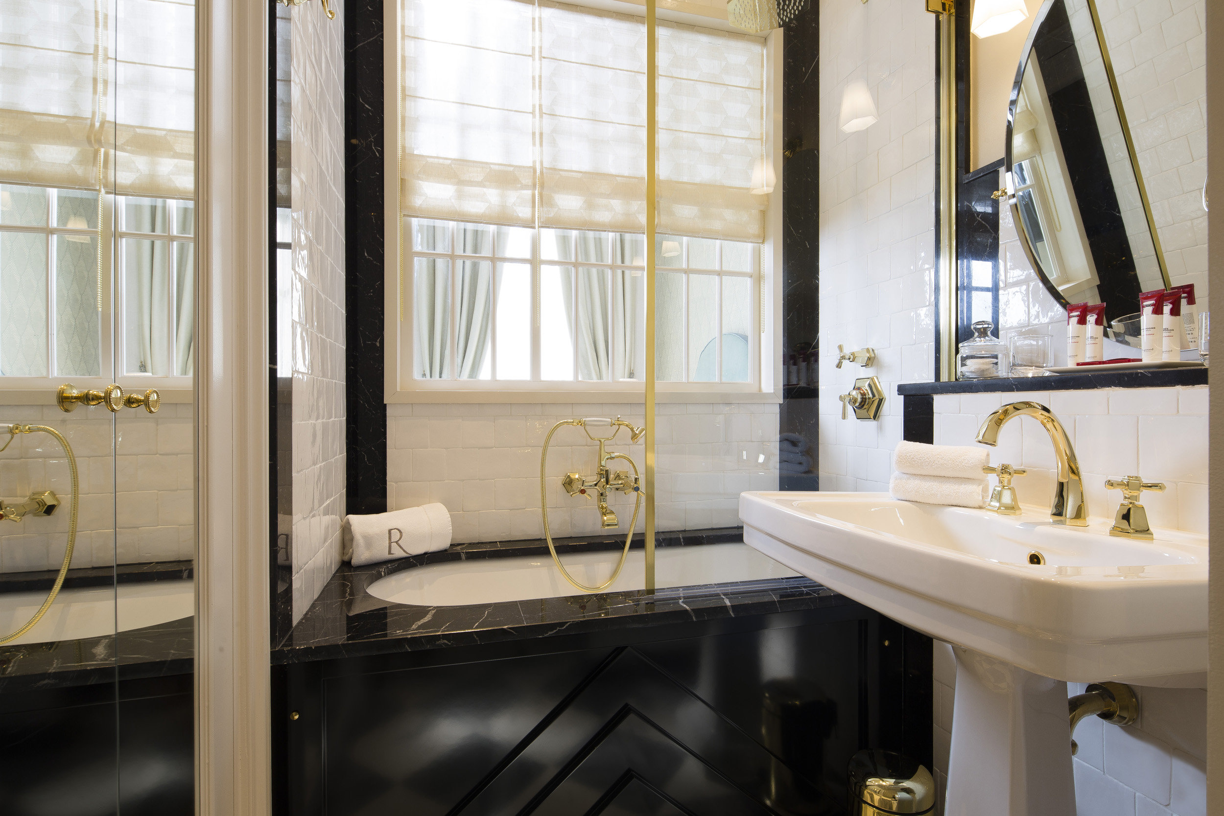 Cosy Room Bathroom