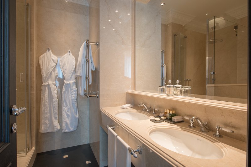 Executive Room Bathroom