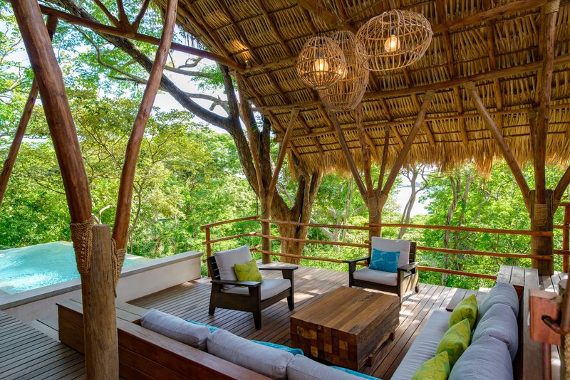 Outdoor Lounge