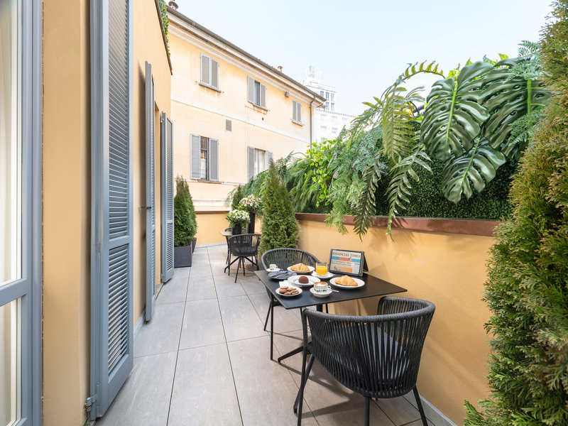 Executive Suite Terrace - Outdoor Living Area