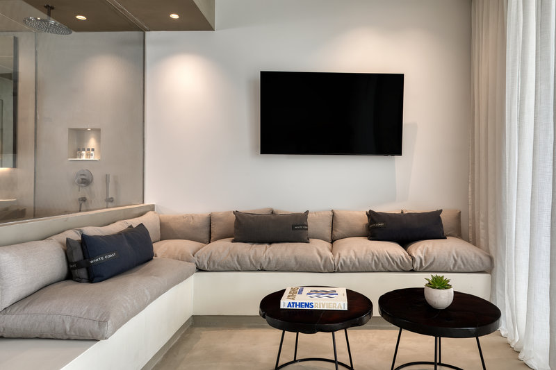 Superior Suite Horizon View with Private Pool - Luxury Livingroom