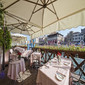 L' Alcova Restaurant Terrace