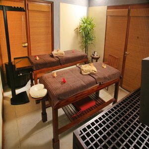 Couples Treatment Room at Serenity Spa