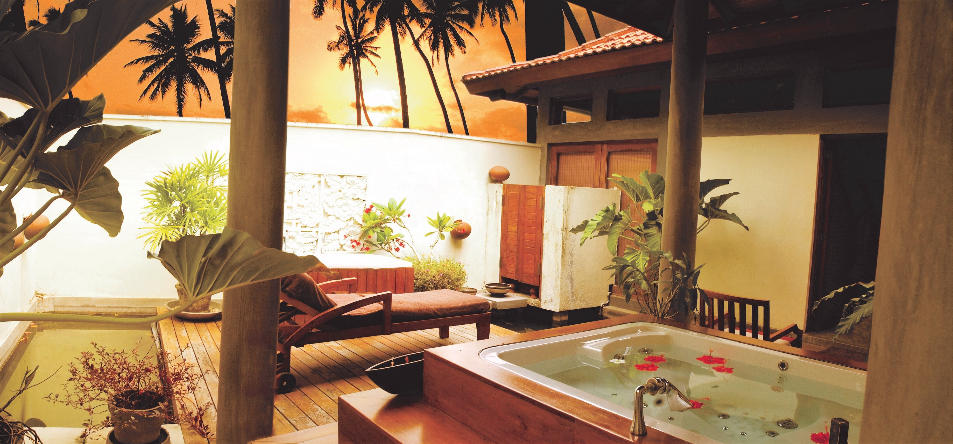 Serenity Spa Outdoor Jacuzzi