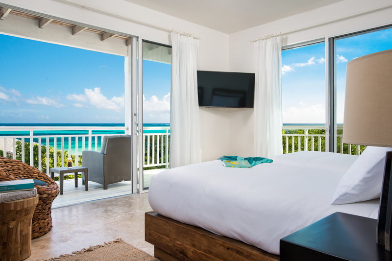 Ridgetop Suite Ocean View Bedroom