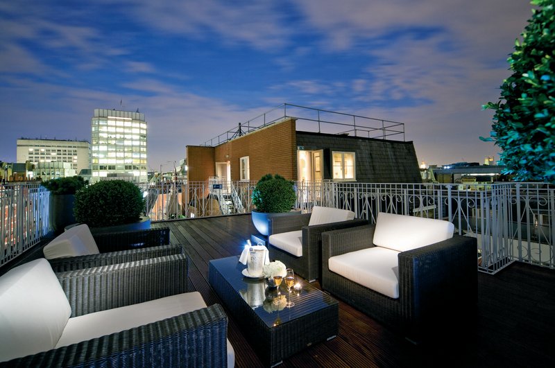 Westminster Suite Terrace by Night