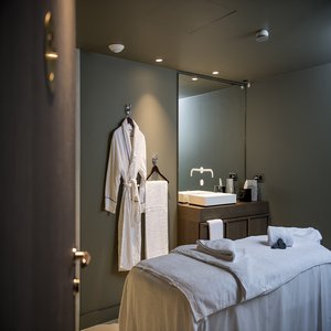 Massage Room - Wellness