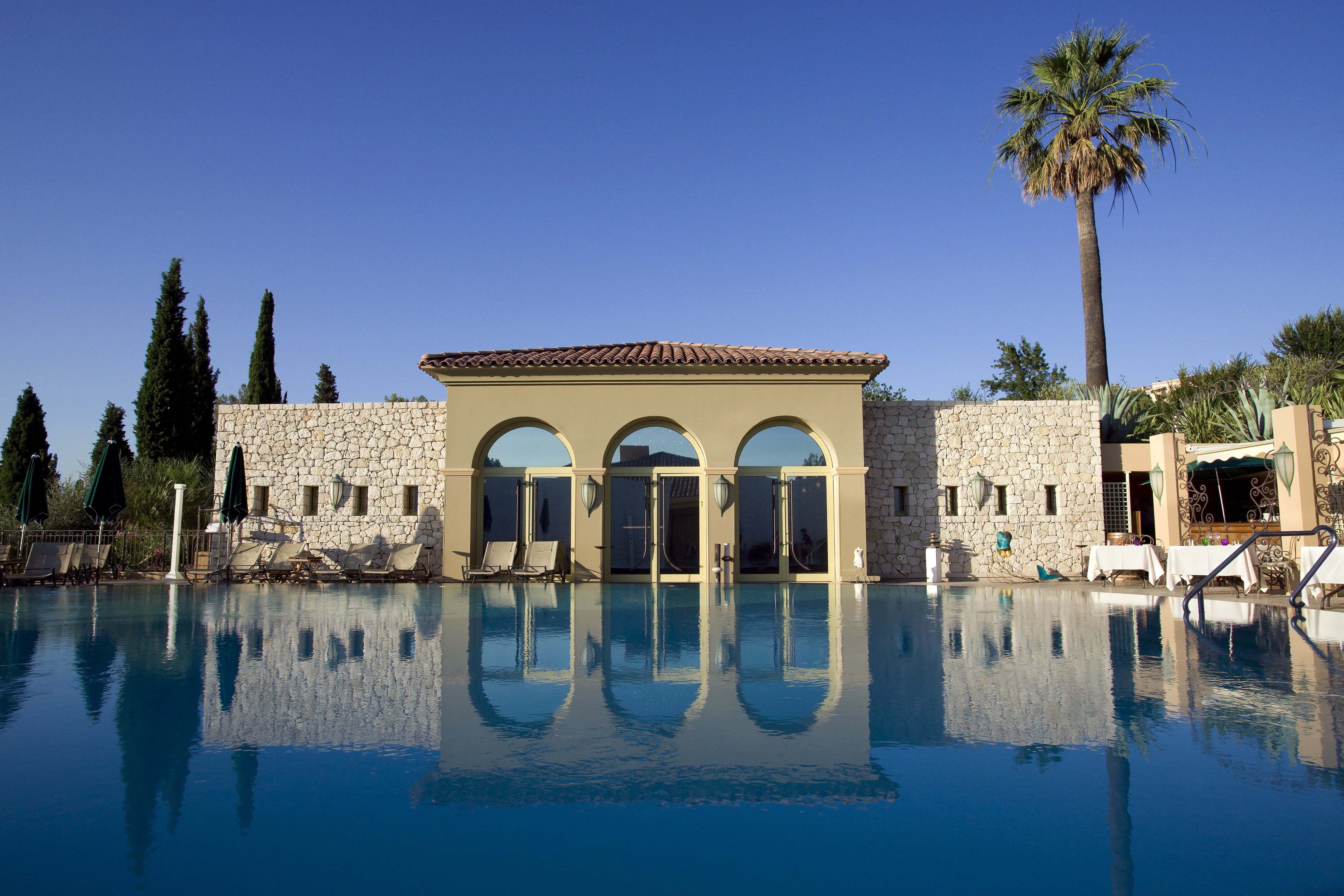 Poolside Summer Restaurant La Pergola