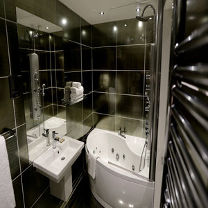 Jacuzzi Suite