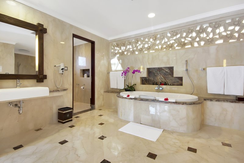 Deluxe Terrace Villa Bathroom