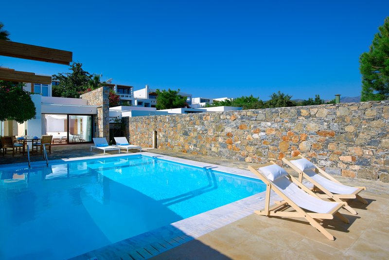 Club Suite 2Bedroom Private Pool Seafront