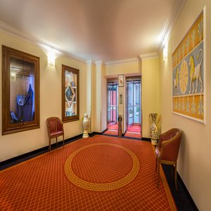 Grand Hotel Yerevan Corridors