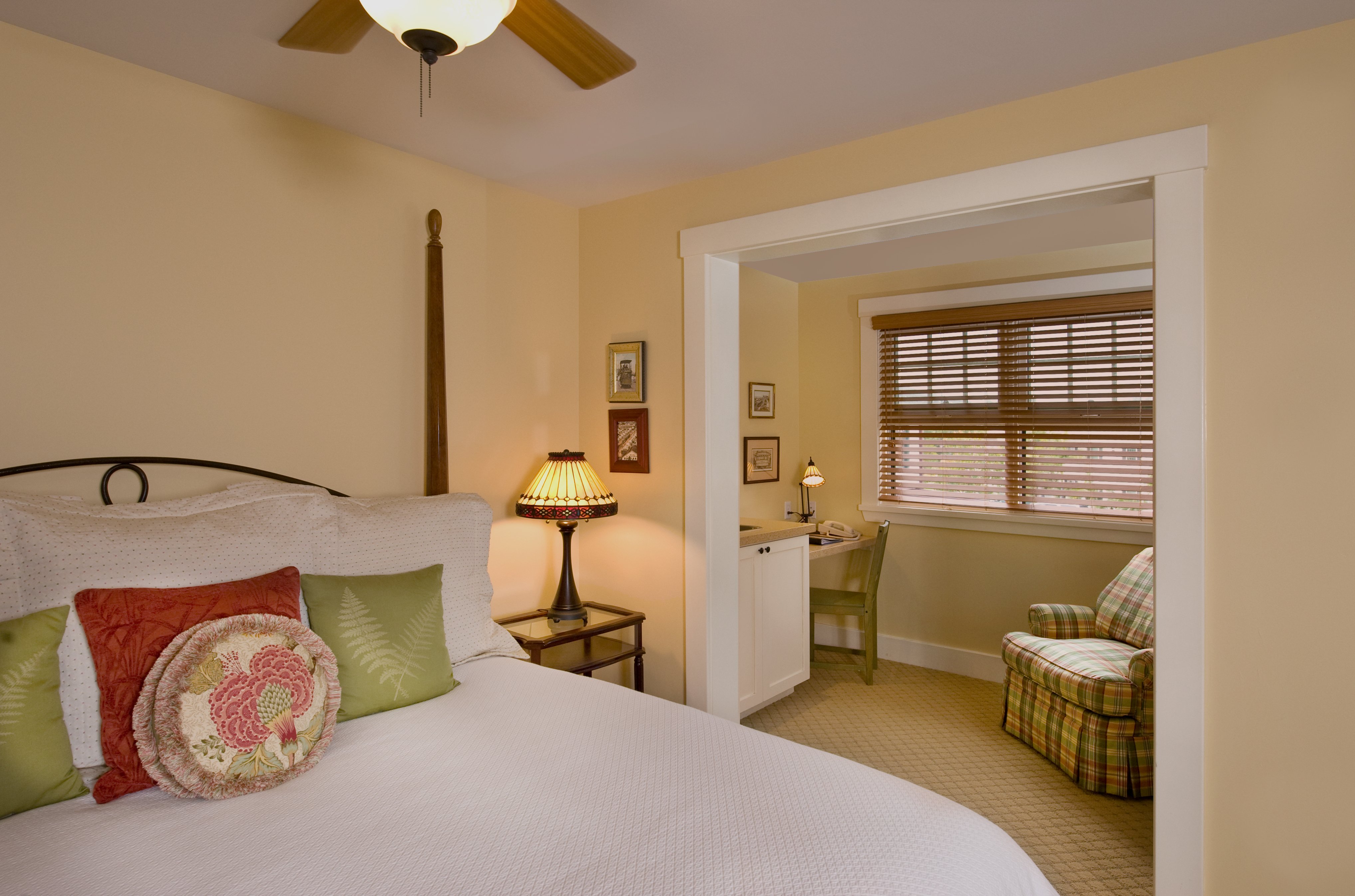 Garden King Spa Guest Room