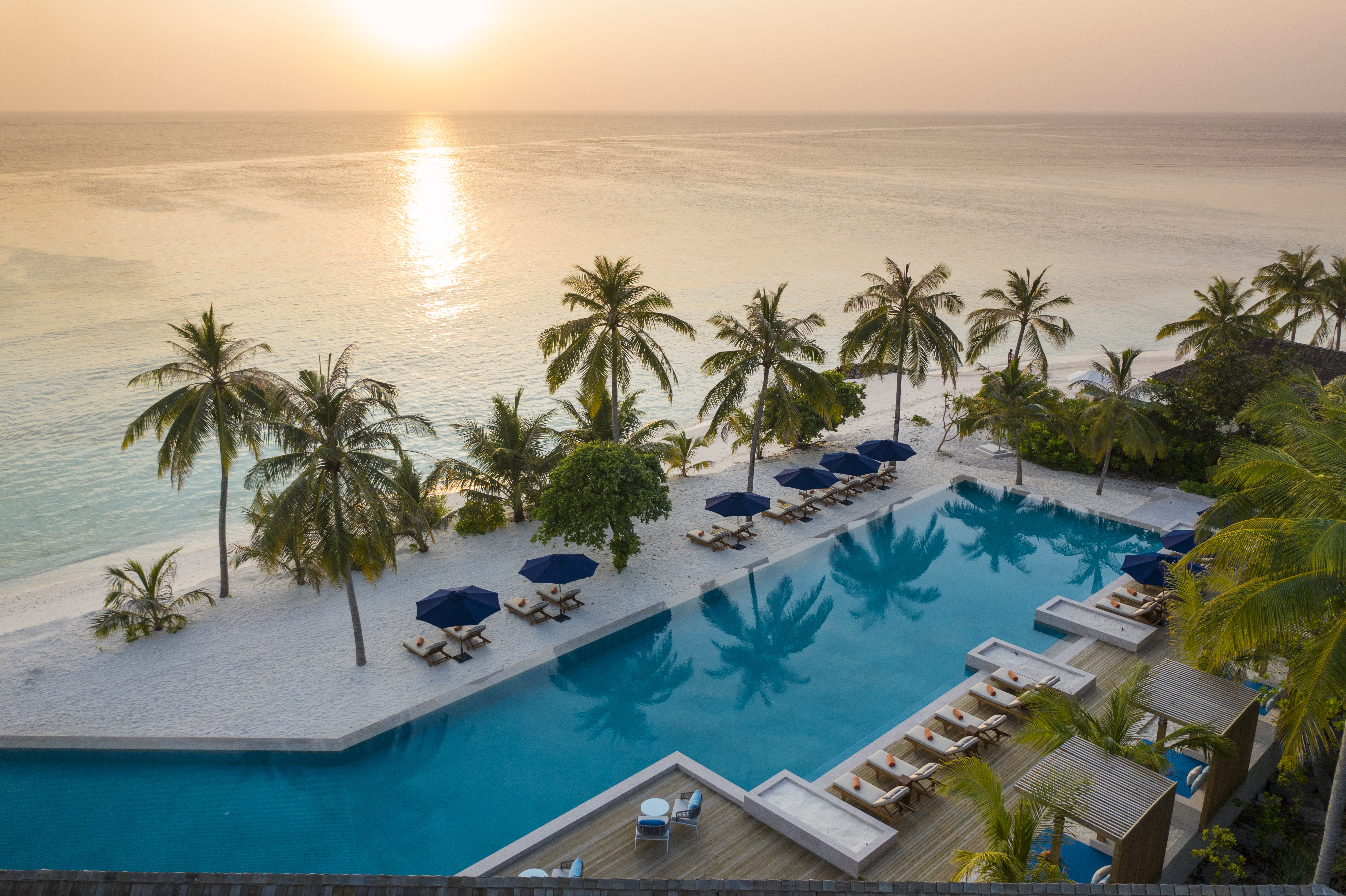 Faarufushi Aerial Sunset