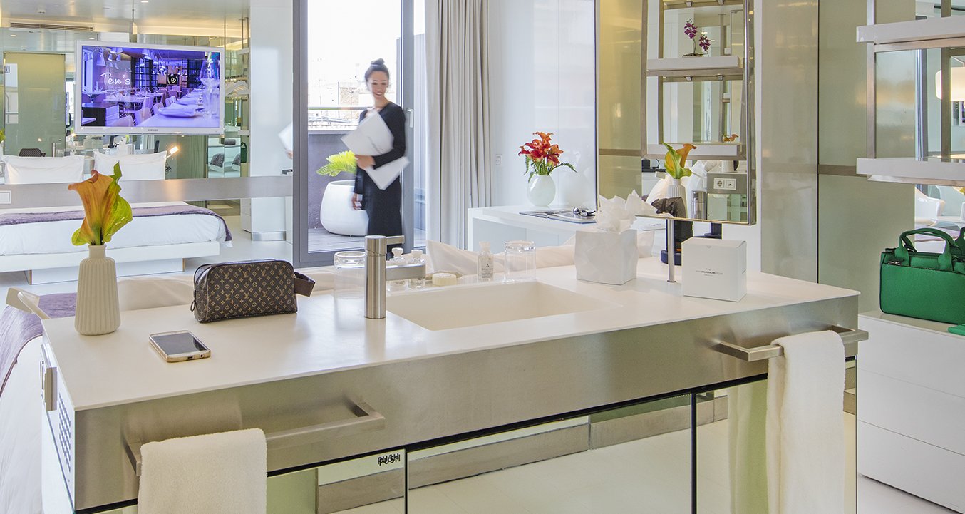 The Mirror Suite