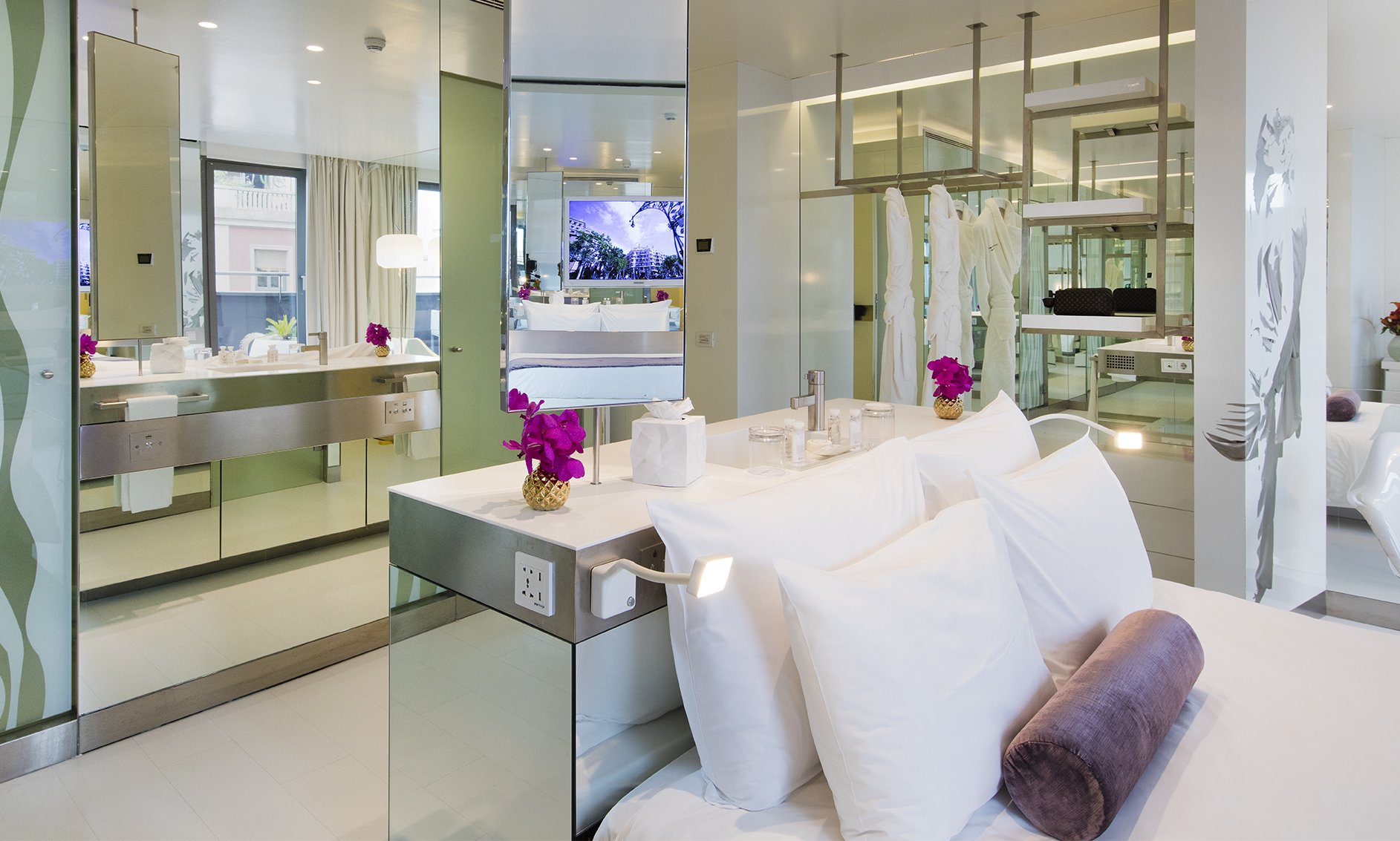 The Mirror Suite