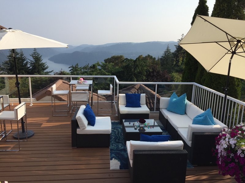 Villa Eyrie Resort - Terrace View