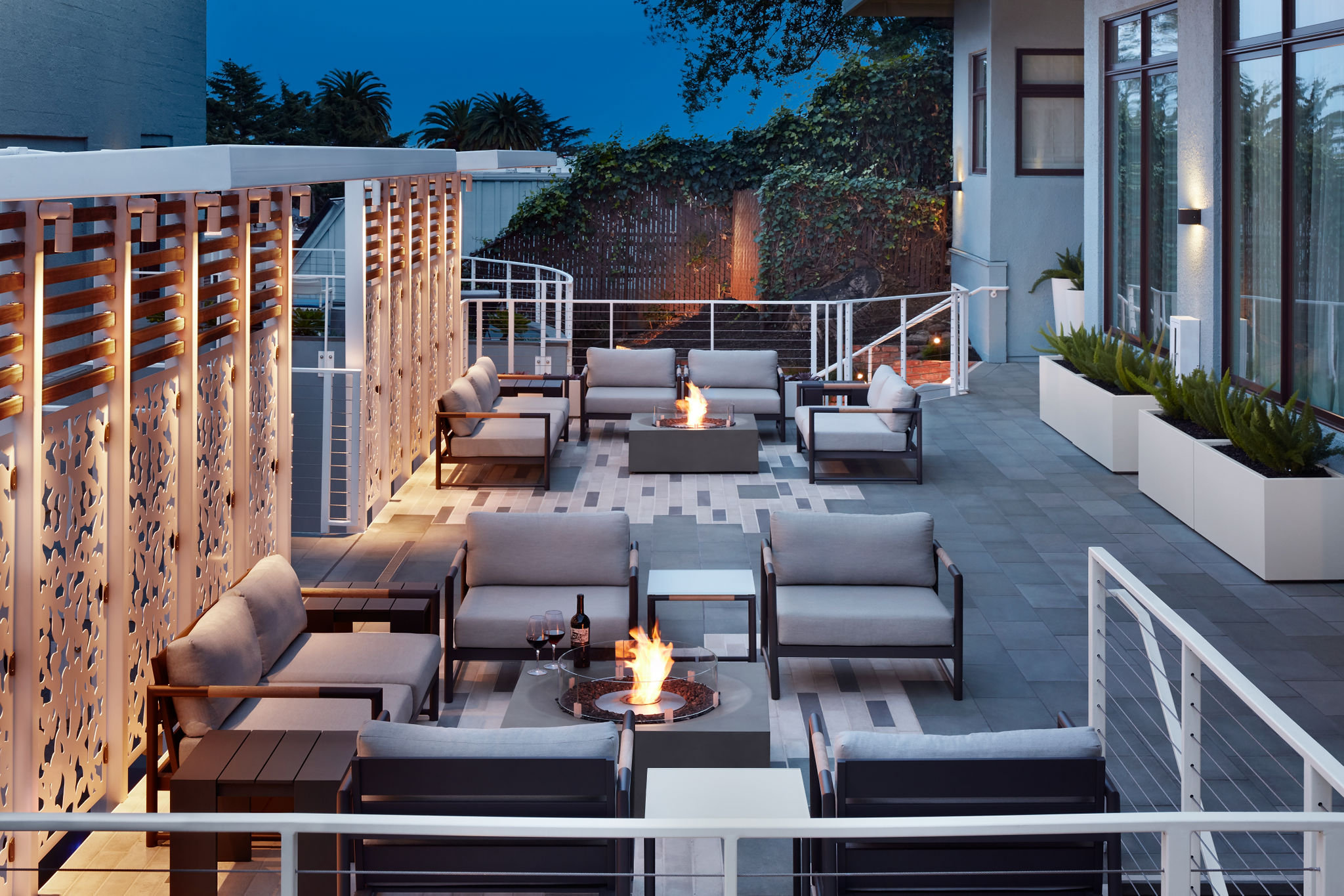Firepit Lounge