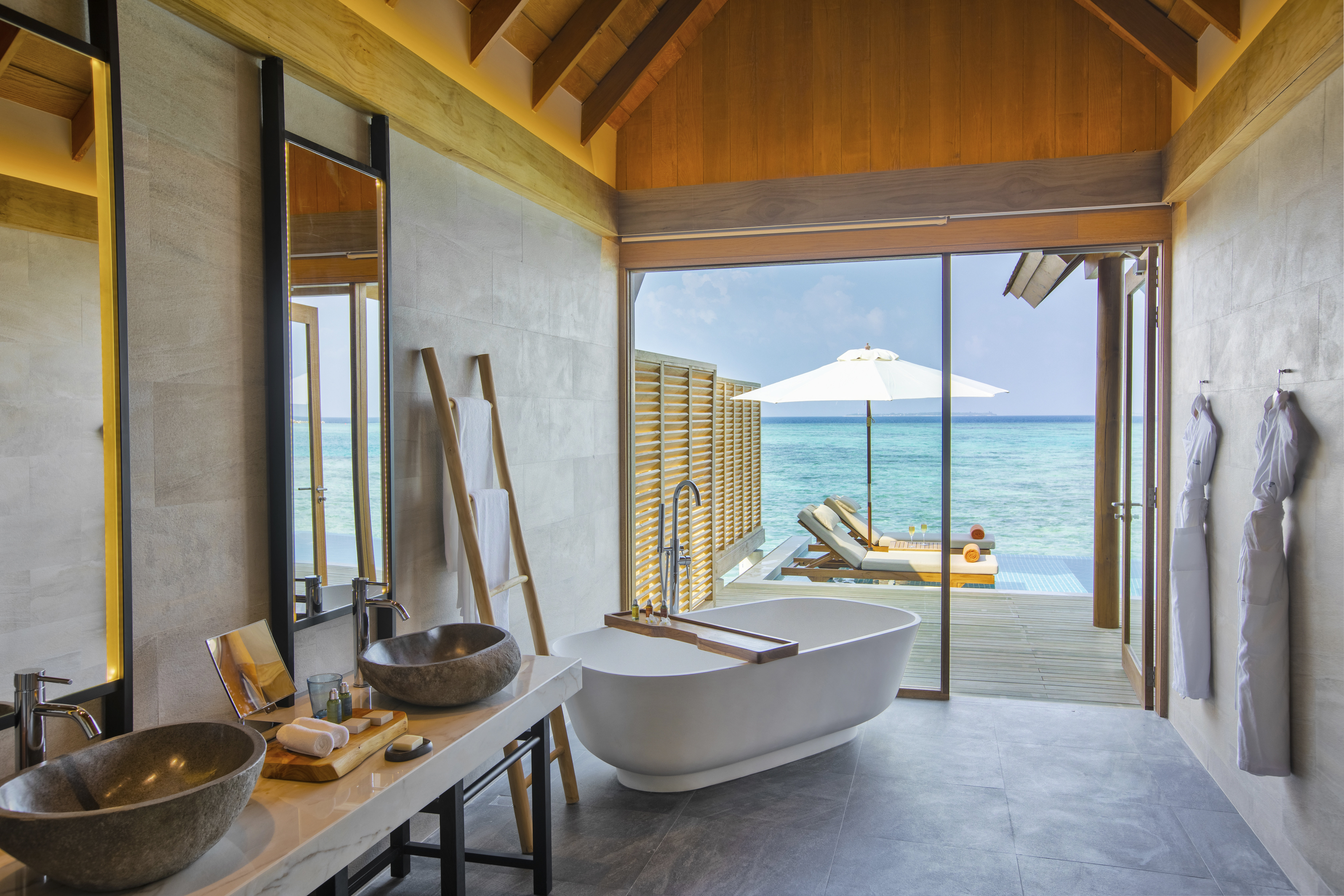 Ocean Retreat with Pool-Bath