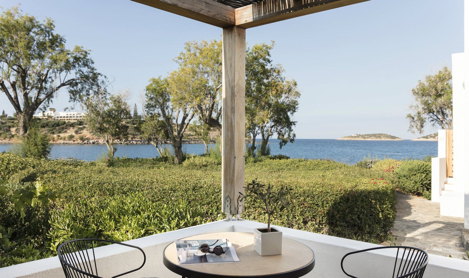 Balcony Seafront Bungalow Minos Beach