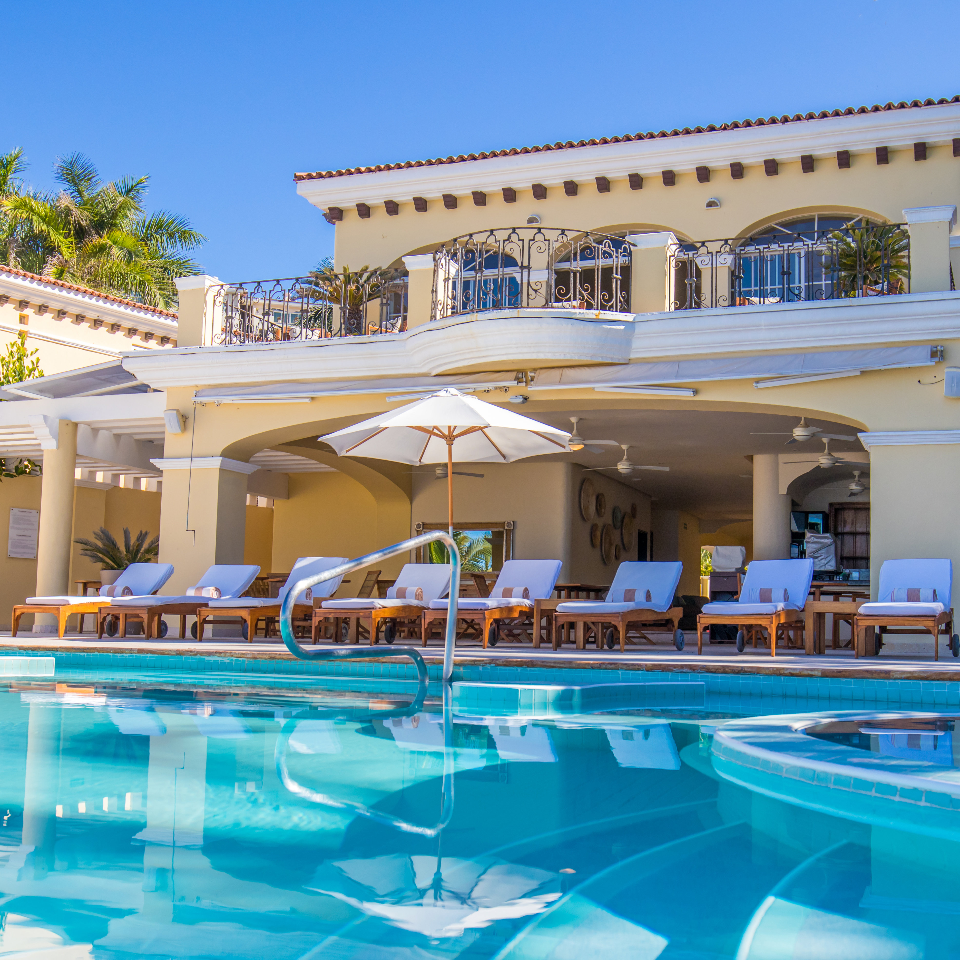 Exclusive Beach Club