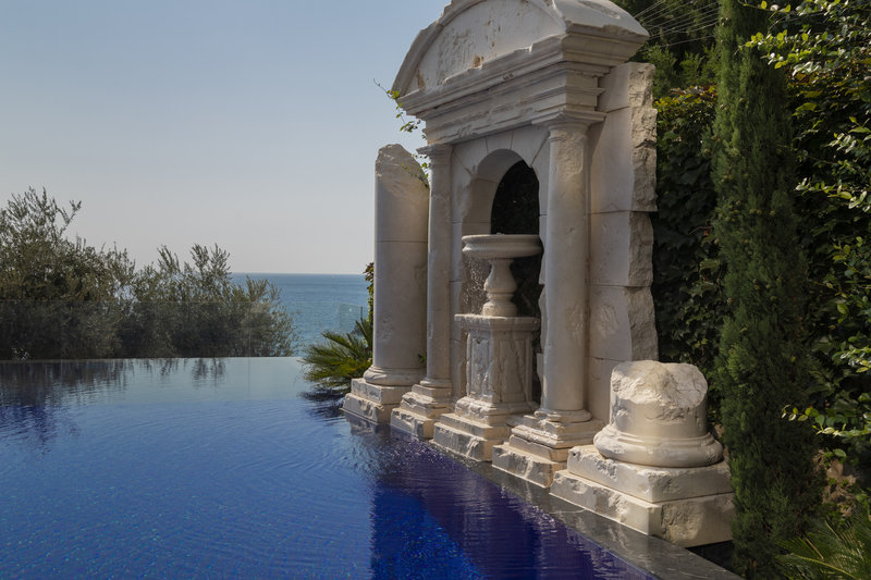Infinity Pool
