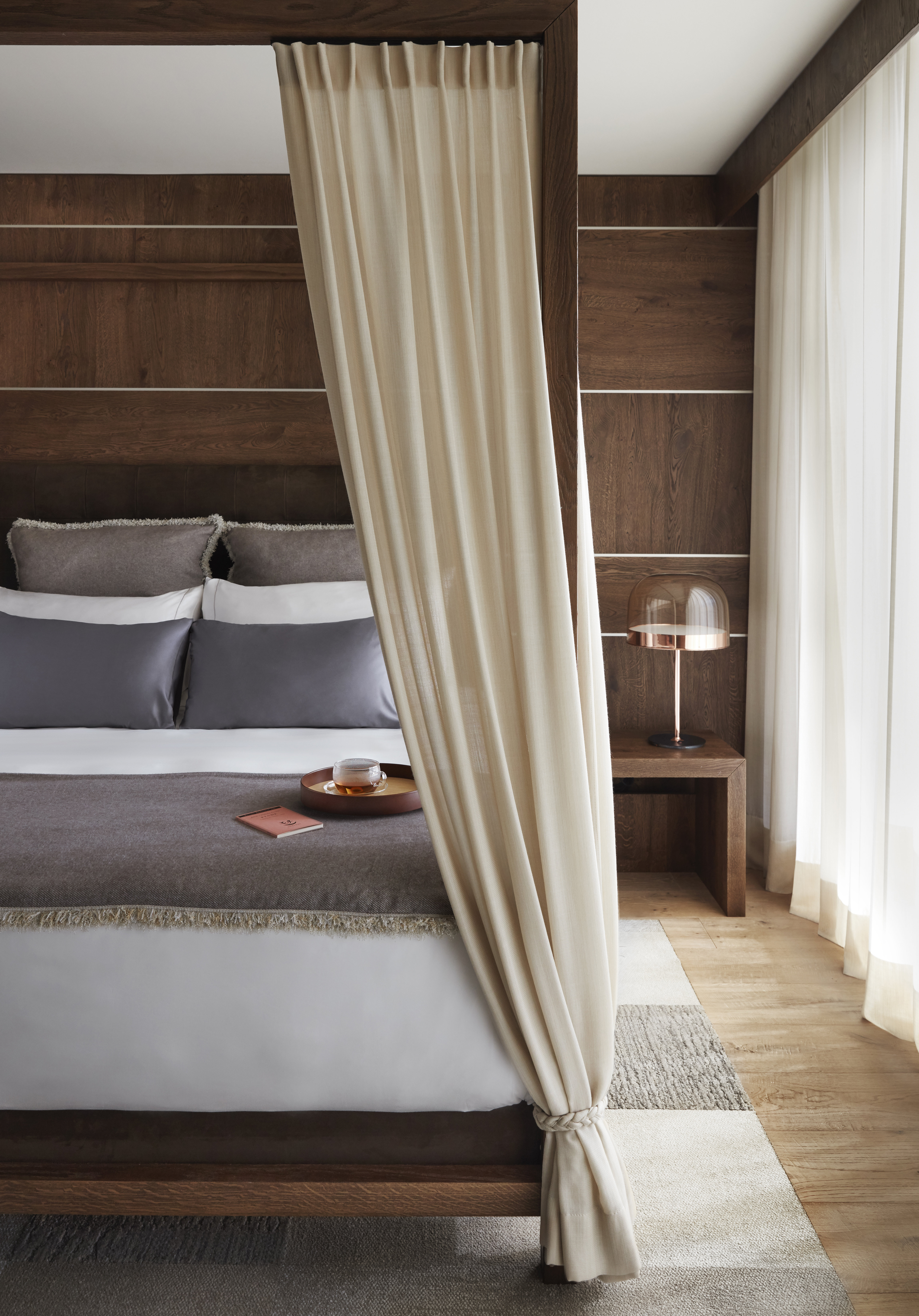 Royal Pool and Spa Suite Master Room