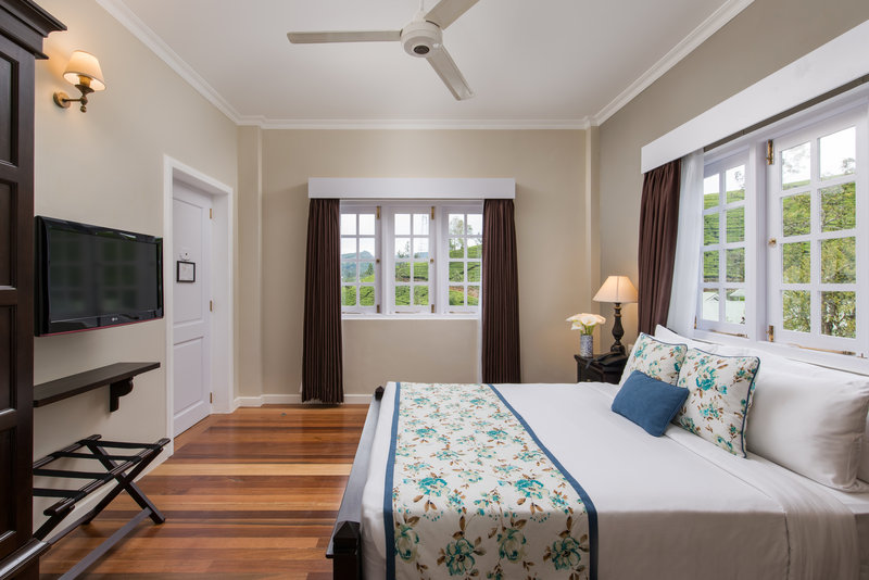 Deluxe Bedroom Day View