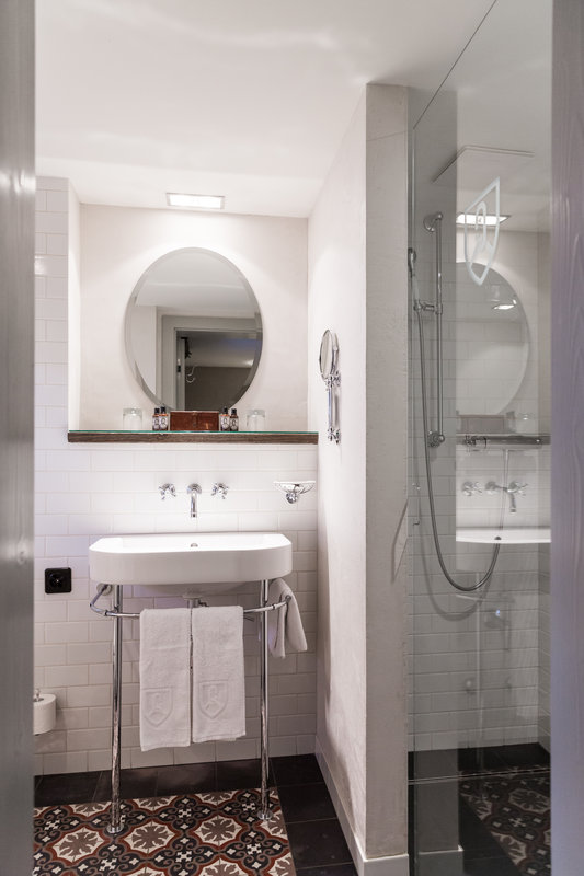 Comfort Room Bathroom