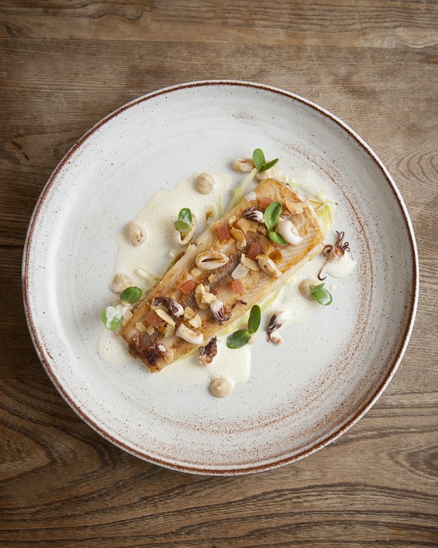 Seafood restaurant cuisine