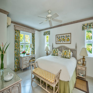Luxury Cottage Suite Bedroom