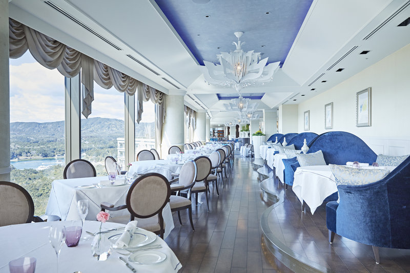 French Restaurant La Mer