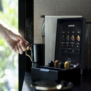 Nespresso Machine With Complimentary Capsules
