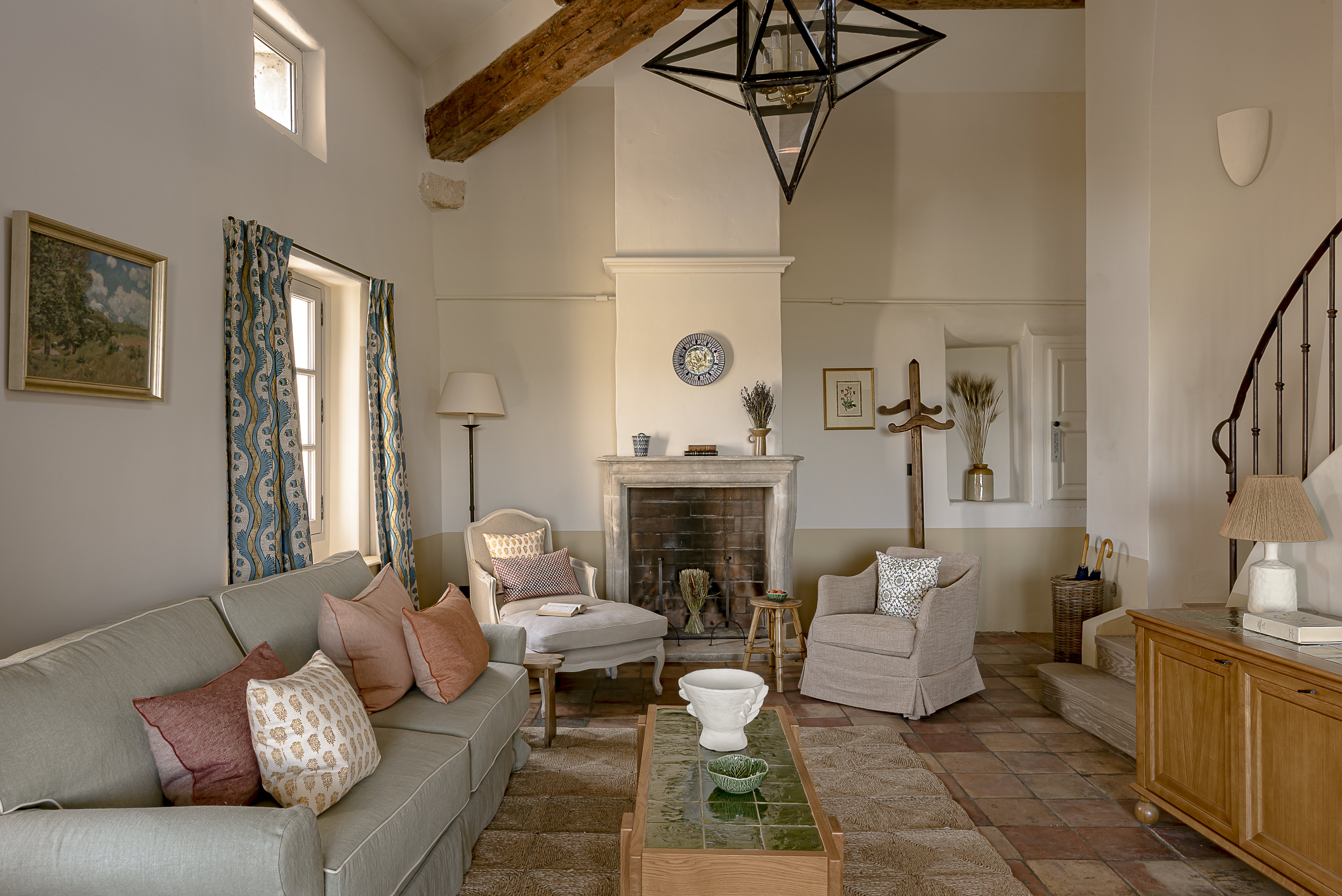 Signature Ventoux Suite Lounge