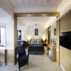 One Bedroom Suite Inland View