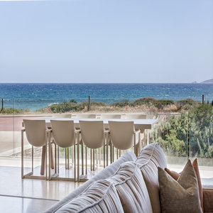 4 Bedroom Luxury Beach House Lounge