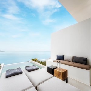 Premium Deluxe Suite Private Pool Panoramic Sea View