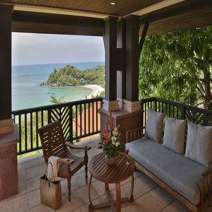 Three Bedroom Hillside Ocean View Private Pool Villa