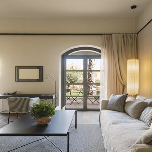 Terrace Suite Living