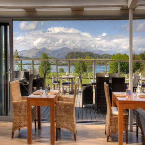 Deck Restaurant